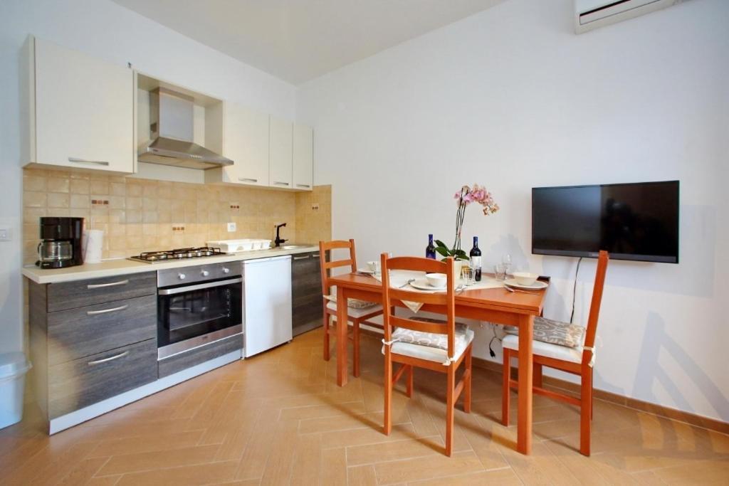 Apartments With A Parking Space Sukosan, Zadar - 16641 Εξωτερικό φωτογραφία