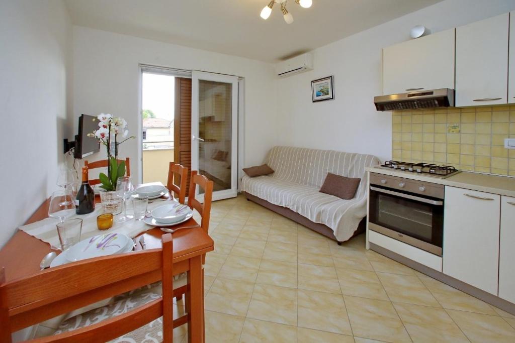 Apartments With A Parking Space Sukosan, Zadar - 16641 Εξωτερικό φωτογραφία
