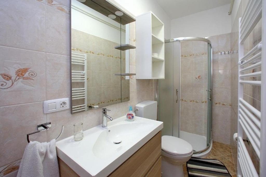 Apartments With A Parking Space Sukosan, Zadar - 16641 Εξωτερικό φωτογραφία